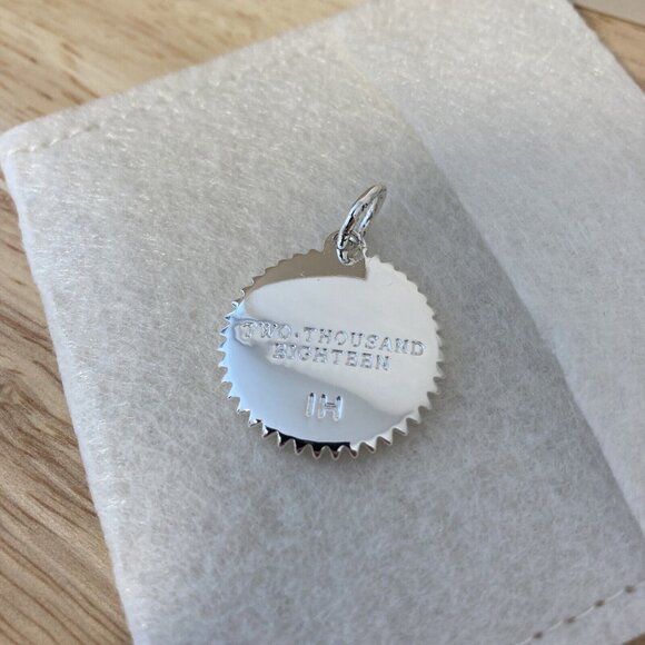 India Hicks This is the Year Token Pendant, MMXVIII -2018 Silver - Picture 2 of 5